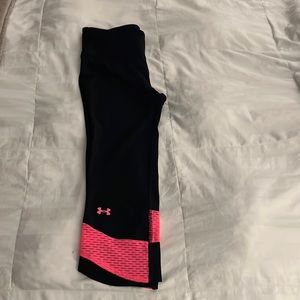 UnderArmour Capri Leggings Size SM